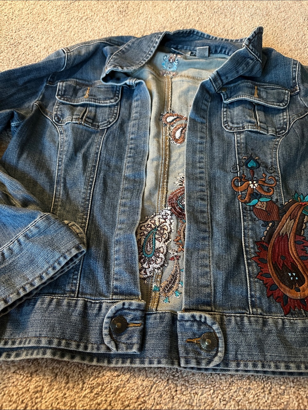 Embroidered Denim Jacket - Blue - Picture 6 of 10
